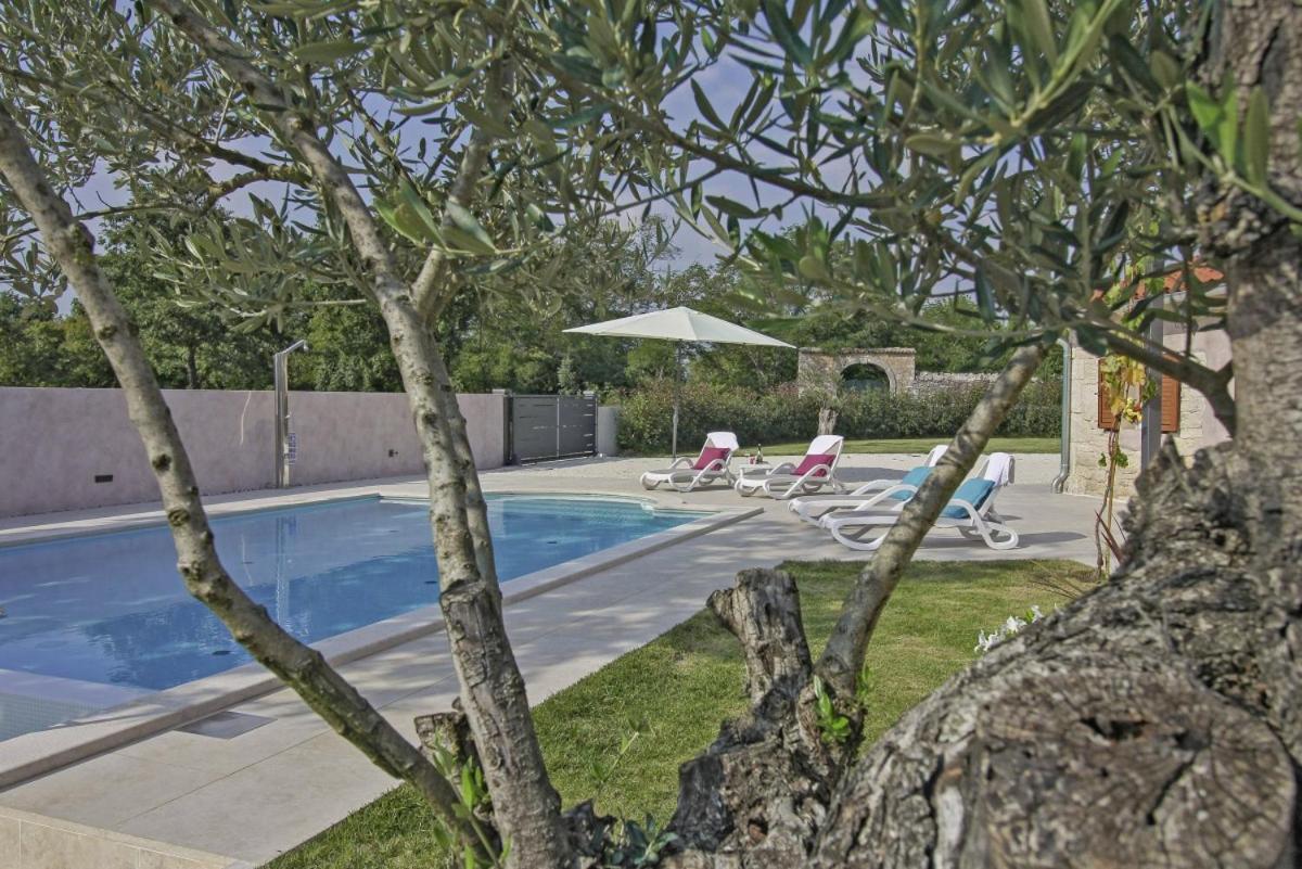 Villa Marija in Pekici  Svetvinčenat Exterior foto